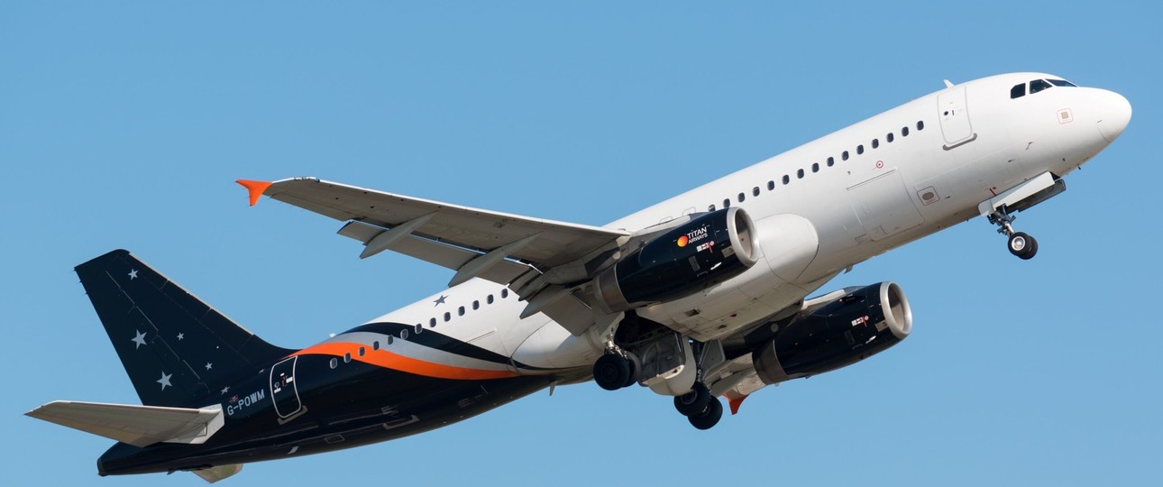 Die G-POWM von Titan Airways: Wird bald als 9H-ZTE registriert.