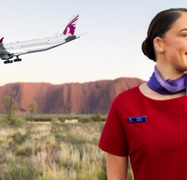 Eine Flugbegleiterin von Virgin Atlantic vor dem berühmten Uluru: Qatar Airways steht vor einem Einstieg bei der Airline.