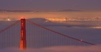 Die Golden Gate Bridge am Eingang der San Francisco Bay: Beide Flughäfen in der Nähe.