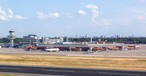 Der Flughafen Tegel: Anfang November wurde der Betrieb eingestellt. Letztes Jahr flogen <span data-sheets-value="{&quot;1&quot;:3,&quot;3&quot;:6047139}" data-sheets-userformat="{&quot;2&quot;:579,&quot;3&quot;:{&quot;1&quot;:2,&quot;2&quot;:&quot;#,##0&quot;,&quot;3&quot;:1},&quot;4&quot;:{&quot;1&quot;:2,&quot;2&quot;:16777215},&quot;9&quot;:2,&quot;12&quot;:0}">6.047.139</span> Leute von hier ab.