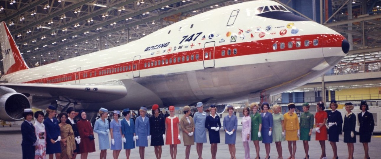 1967 bestellte Qantas vier Boeing 747-100, wechselte später aber auf 747-200. Die erste Maschine wurde 1971 ausgeliefert.