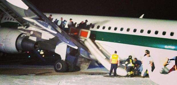 Alitalia-Jet nach der Bruchlandung: Weißer Schaum ist eher unüblich.