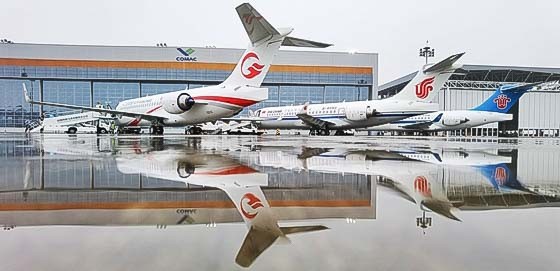 Alle drei Airline werden in diesem Jahr noch jeweils drei weitere ARJ21 erhalten.