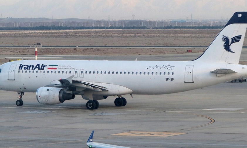 Airbus A320 von Iran Air: Trotz Sanktionen fliegen westliche Flugzeuge im Land.