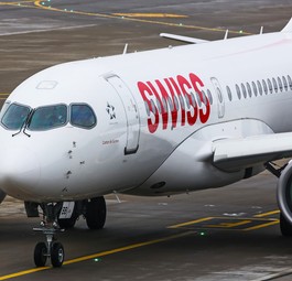 Airbus A220 von Swiss: Es kam zu zwei Zwischenfällen, bei denen ein Triebwerk ausfiel.