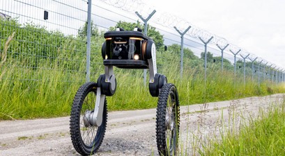 sicherheitsroboter flughafen hamburg