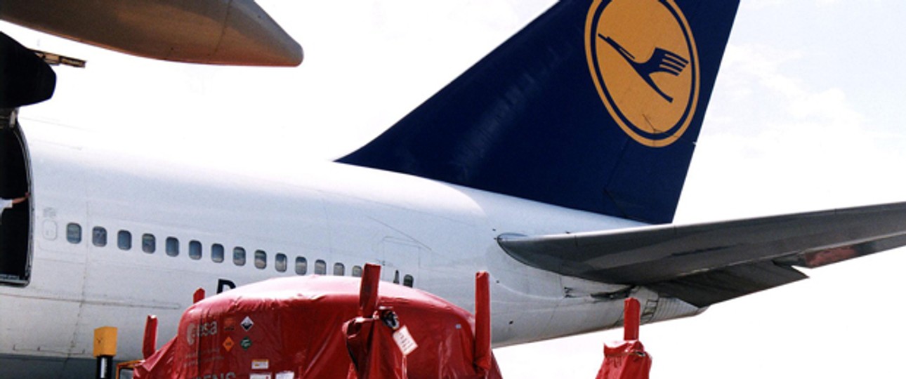 Unter Führung der Lufthansa gründeten Air Canada, Lufthansa, Scandinavian Airlines, Thai Airways International und United Airlines zusammen am 14. Mai 1997 die Star Alliance.