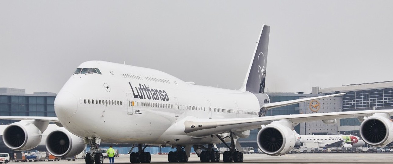 Langstreckenflugzeug von Lufthansa: Im Januar und Februar 2026 fliegt der Konzern weniger in die USA.