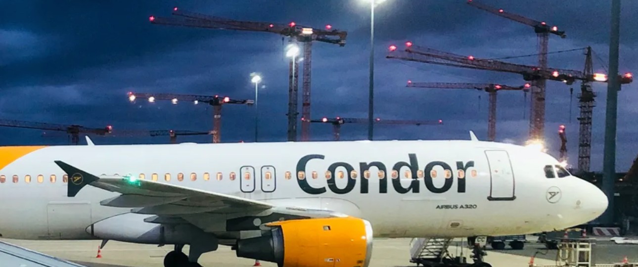 Airbus A320 von Condor: Gleich zwei Mal kam es zu ungeplanten Flugverläufen.