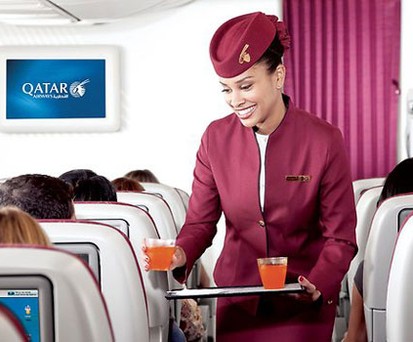 Flugbegleiterin von Qatar Airways: 80 Prozent sind Frauen.