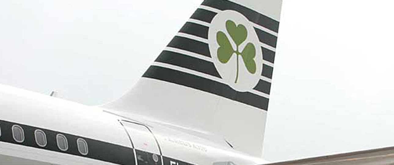 Heckflosse von Aer Lingus im Retro-Look: Wechselt die Airline den Flughafen?