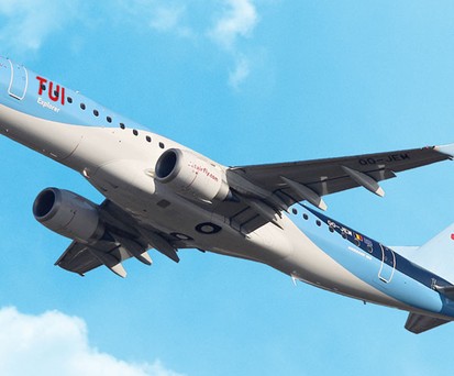Embraer E190 von Tuifly Belgium: Fliegen auch ab Antwerpen.