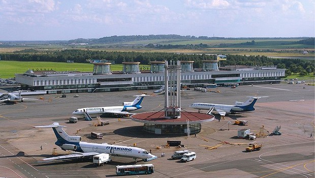 St. Petersburgs Airport Pulkovo ist mit 11,2 Millionen Passagieren im Jahr recht klein (im Vergleich zu etwa Peking mit fast 79 Millionen). Von hier aus geht es aber zu 256 Zielen.