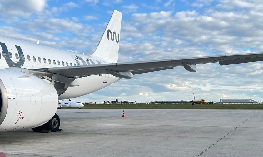 Airbus A320 Neo von Marabu: Das Flugzeug mit der Kennung ES-MBD ist momentan am Boden.