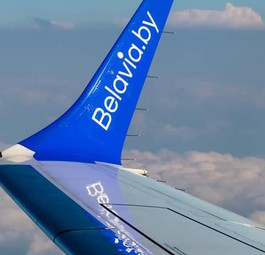 Blick aus dem Fenster eines Belavia-Jets: Die Fluglinie gibt sich kämpferisch.