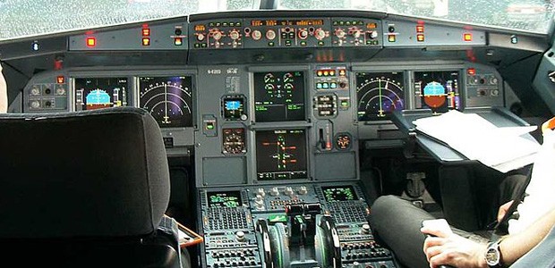 Cockpit eines Airbus A319: Farben sind wichtig.