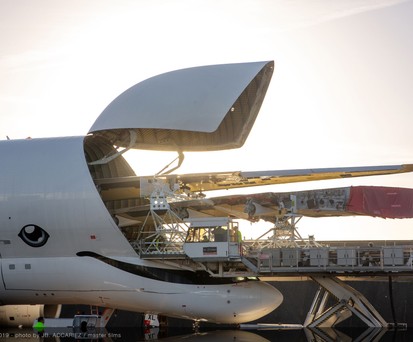 Beladung eines Beluga Xl in Bremen: Vorerst ruht die Arbeit.