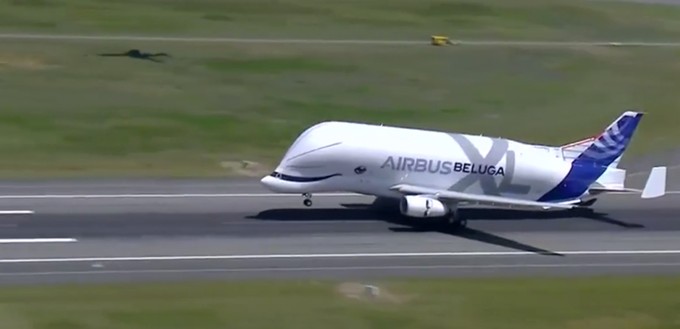 Nach etwas mehr als vier Stunden Flugzeit setzt der Flieger wieder in Toulouse auf.