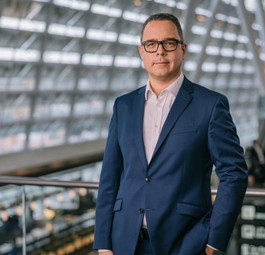 lukas brosi flughafen zuerich