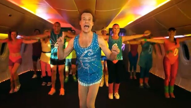 «Und jetzt alle...» - Aerobic-Urgestein Richard Simmons im Air New Zealand-Video.
