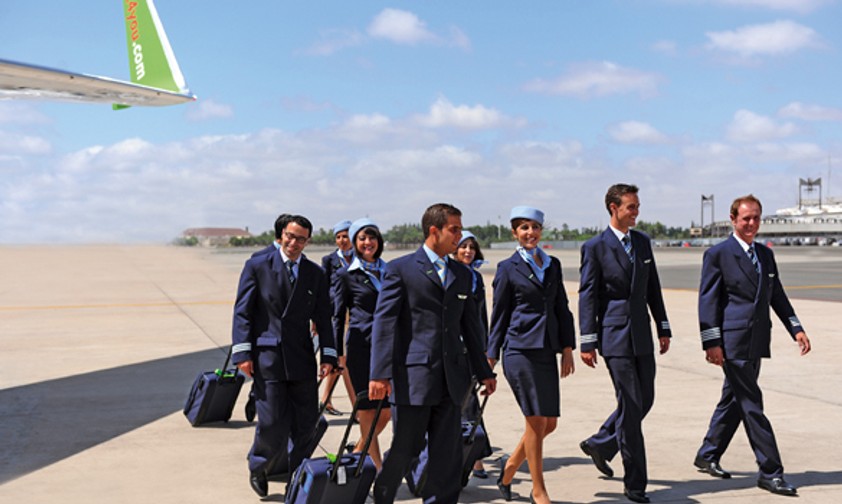 Crew von Jet4you: Die Airline kommt unter belgische Obhut.