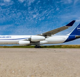 Erster Airbus A340-300 von USC: Der Jet mit dem Kennzeichen D-AUSC befindet ..