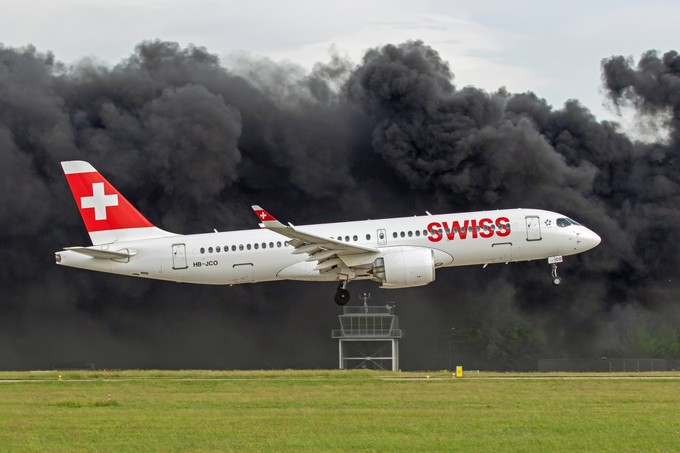 ... und dieser Airbus A220 von Swiss.