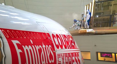 airbus a380 emirates courier express (1)