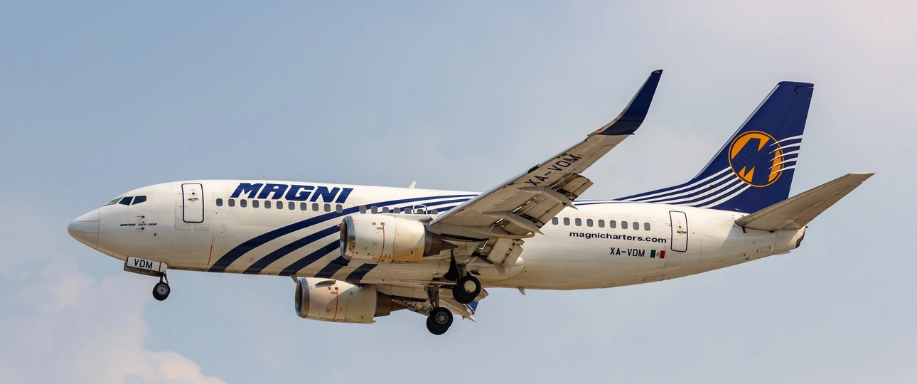 Boeing 737-300 von Magnicharters: Der Pilot eines Fluges war unzufrieden. 