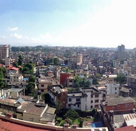 Kathmandu: Man kommt billiger hin - aber mit viel Mühen.
