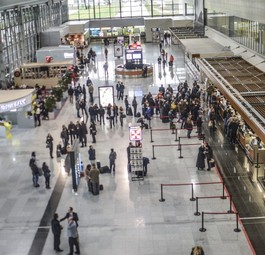 Terminal des Flughafens Pristina: Germania-Passagiere sieht man hier besonders oft.