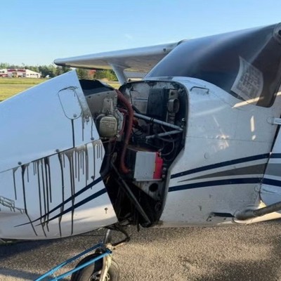 Cessna 182 nach der Landung: Der Propeller fehlt.