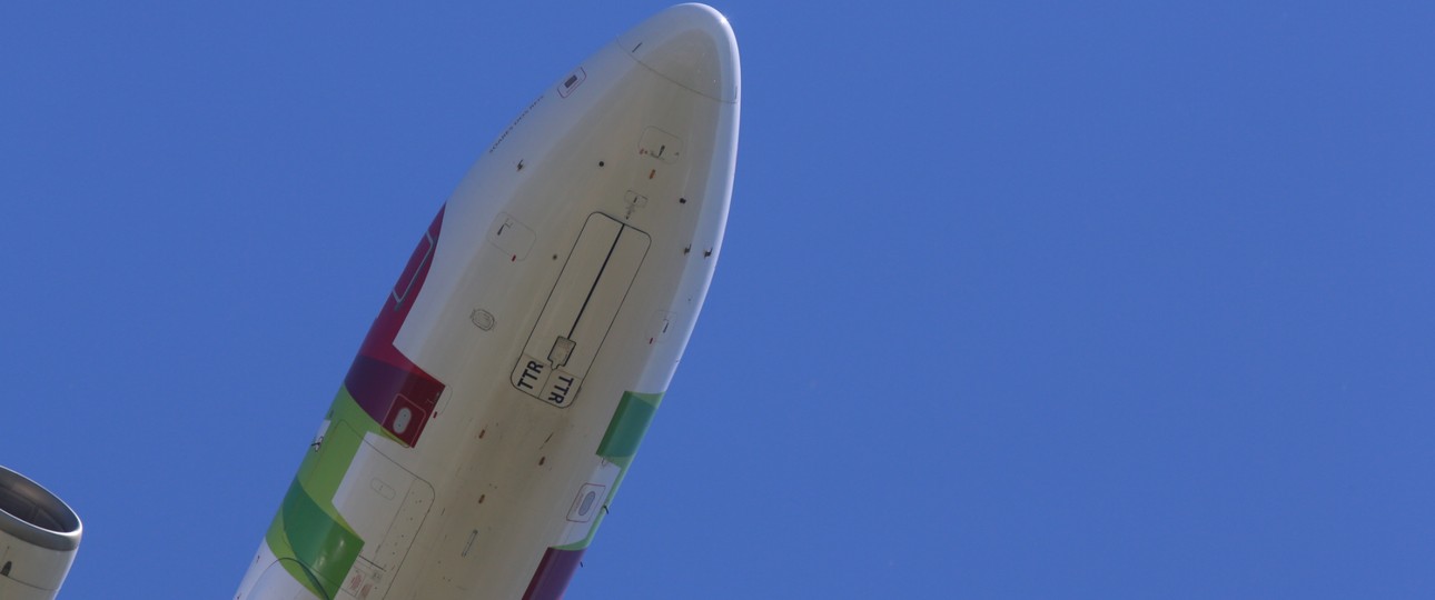 Airbus A320 von Tap: Lufthansa hatte Hilfe von Friedrich Merz.