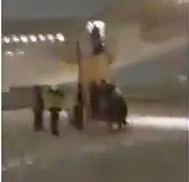 Der Airbus A319 im Schnee: Keine Verletzten.
