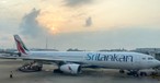 Airbus A330-300 von Sri Lankan Airlines in Colombo: Wenig Treibstoff in der Heimat.