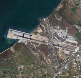 Flughafen Thessaloniki: Zwei Pisten, beide nicht in Betrieb.