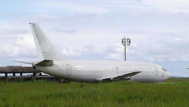 Boeing 737-200 mit der Kennzeichnung PP-SMA. Standort: Flughafen Confins Belo Horizonte. Mindestpreis: 5050 Euro.