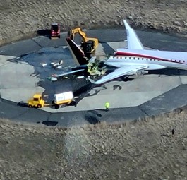 Fertig, Schluss: Der erste Spacejet wird zerlegt.