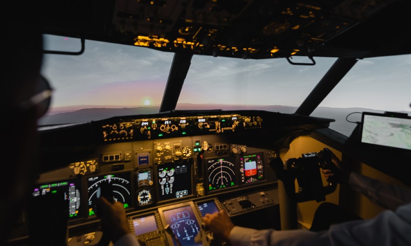 Zwei Personen im Cockpit: Wie lange bleibt das noch so?