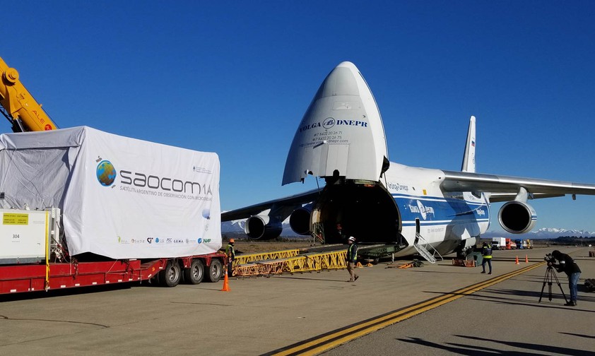 Antonov An-124 von Volga-Dnepr: Die russische Fluglinie groundete den Typ nach Triebwerksexplosion.