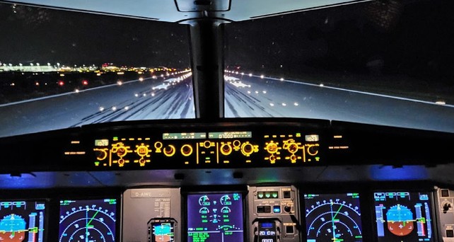 Flugzeug-Cockpit: Wer links sitzt, muss dafür auch qualifiziert sein.