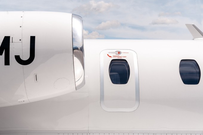 Flieger von Tyrolean Jets & Services.