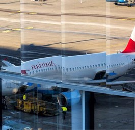Flieger von Austrian: Die Fluglinie will Jets von Air Berlin betreiben.