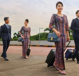 Kabinencrews von Singapore Airlines: Die Sandalen verschwinden.