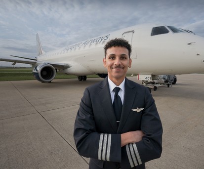 Kopilot von Republic Airways: Auch Neulinge müssen eine gleich lange Ausbildung durchlaufen, wie er.