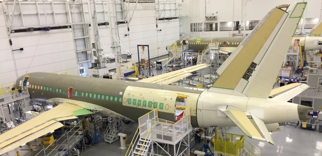 Produktion der C-Series in Montreal: Ilyushin Finance bekommt den Flieger weiterhin, aber weniger Exemplare als geplant.