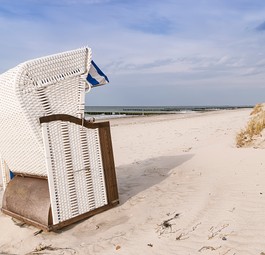 Strandkorb auf Sylt: Bald eine neue Airline für Inselflüge?