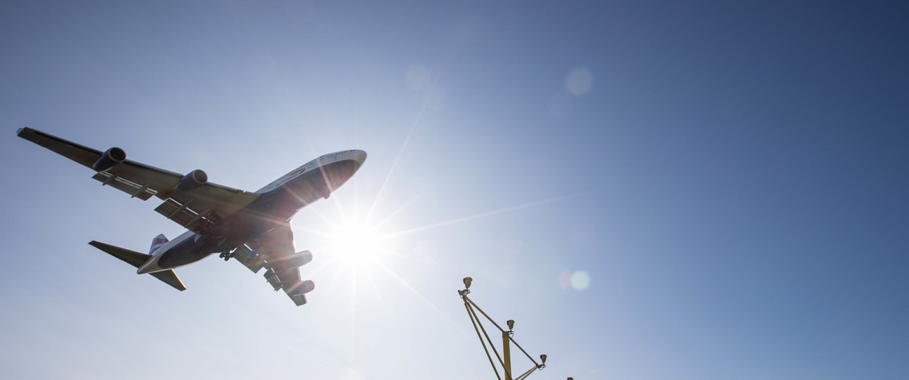 Boeing 747 von British Airways bei der Landung in Heathrow: Wenn starke Winde wehen, geht es schneller.