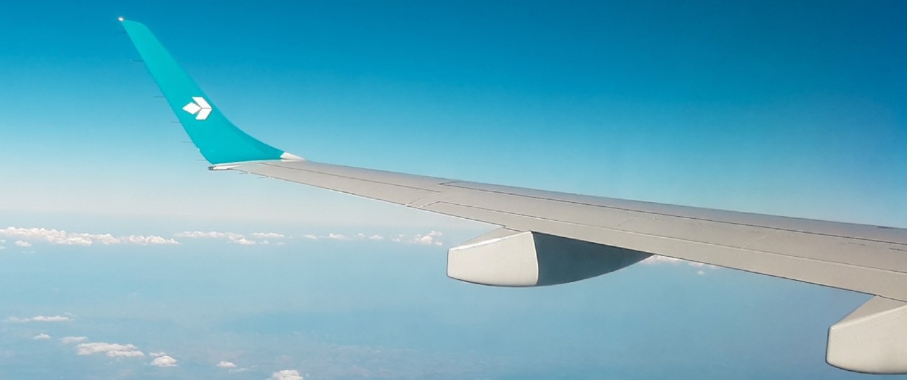 Blick aus Flieger von Air Dolomiti: Künftig auch auf Strecken weiter südwärts unterwegs.