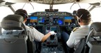 Cockpit einer Boeing 787: Der Hersteller streitet jede Gefährdung ab.